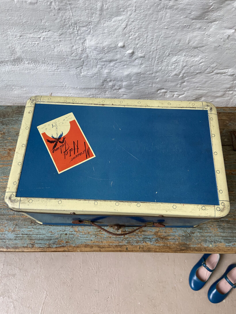 92A461F7-EE0C-4CA9-A903-C9F04CC58A6E