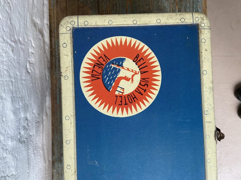 BFB99472-3379-4CDC-9221-B40B9E045C00