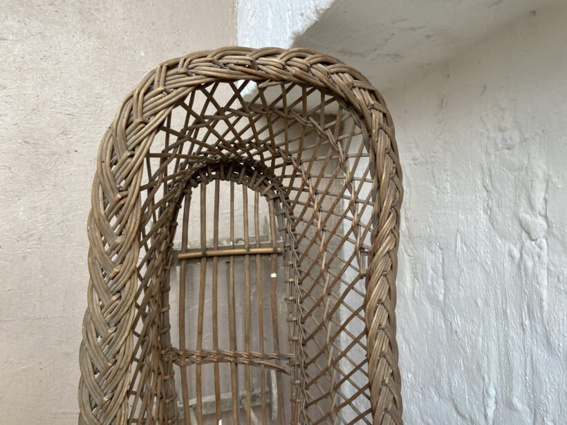 64B7CDB2-F312-4B6A-BA55-28A02D8B536D