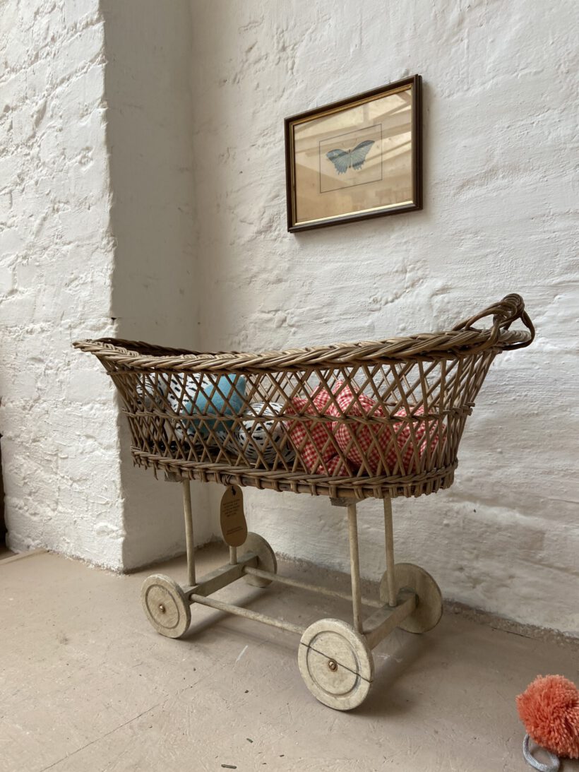 F5FDA6BD-79D8-4337-A387-C43446D45082