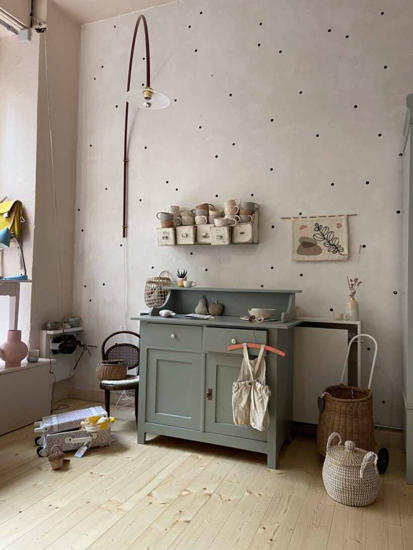 7A47518B-4BD9-4695-9499-0D581F1E3DE0