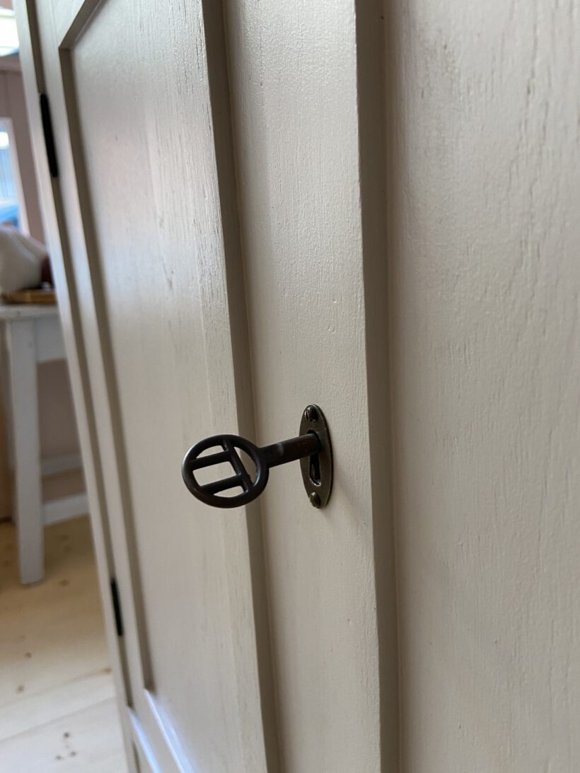 E776F430-7359-4F8F-8D7B-C5DBEBA2D8DF