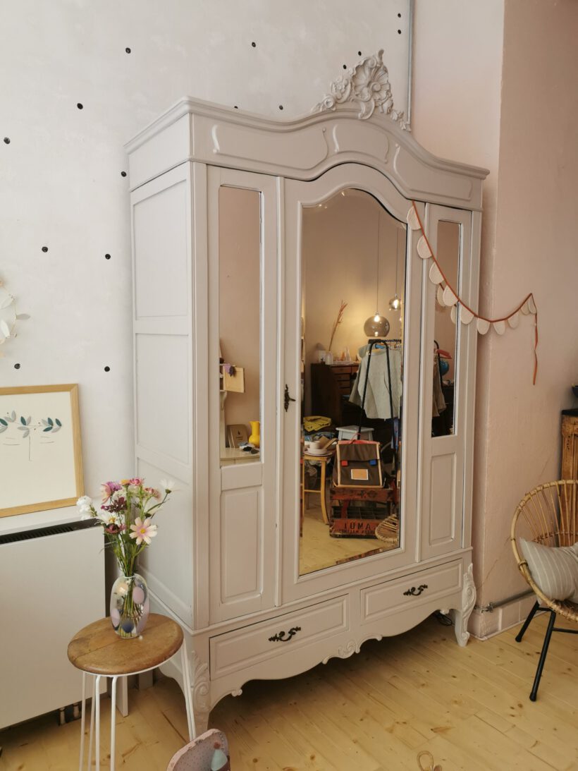 9DBBFF07-AD67-461D-B2BB-A07546E589CA