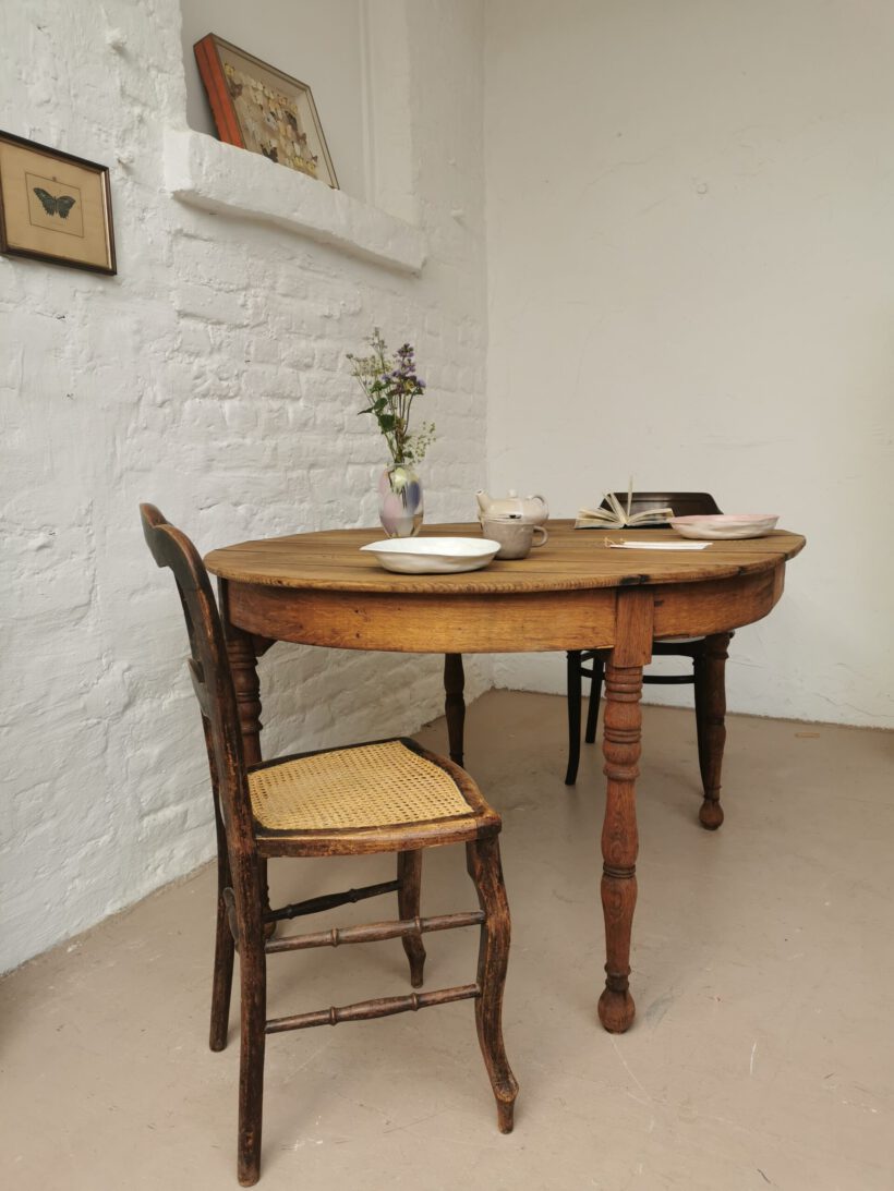 EAF2B083-6114-4D6E-926D-C87392063B25