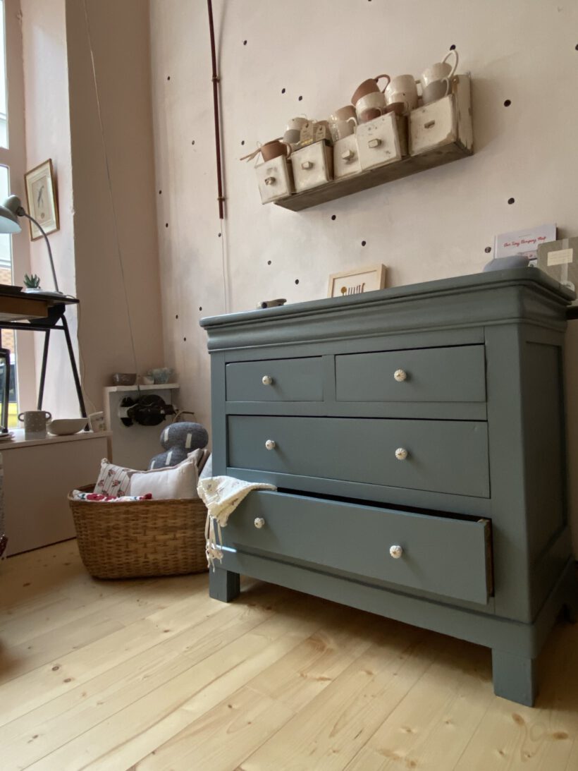 EEBE42BB-8125-4D3F-A899-5BB3D7037517