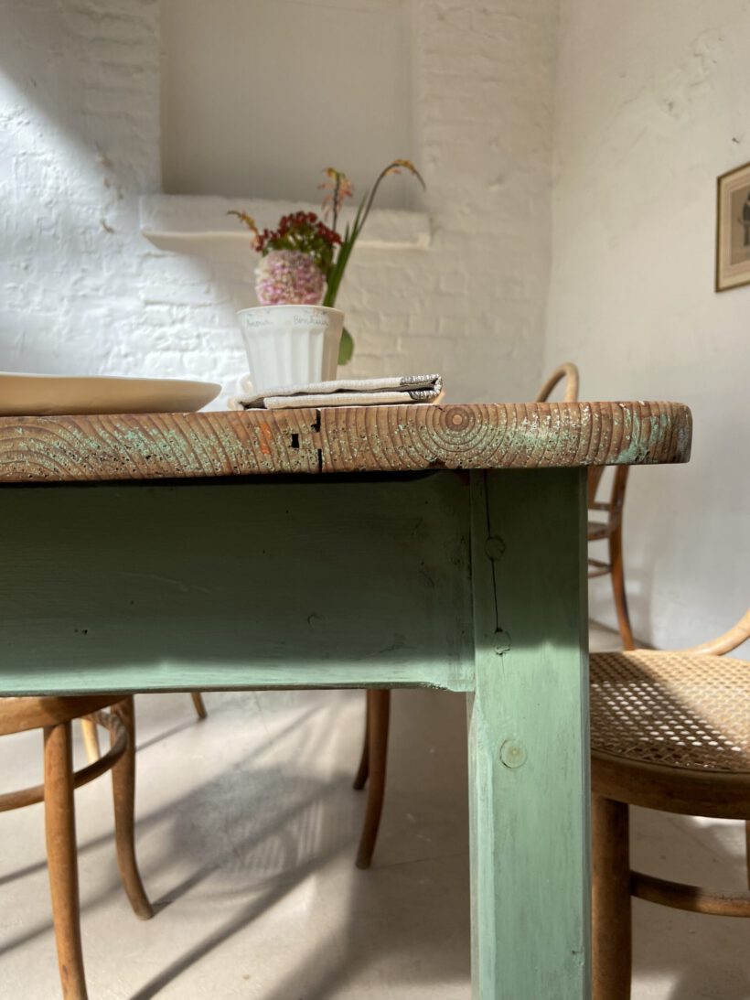 61E3F2D8-6E56-479F-9C7C-F87D6D5B6356