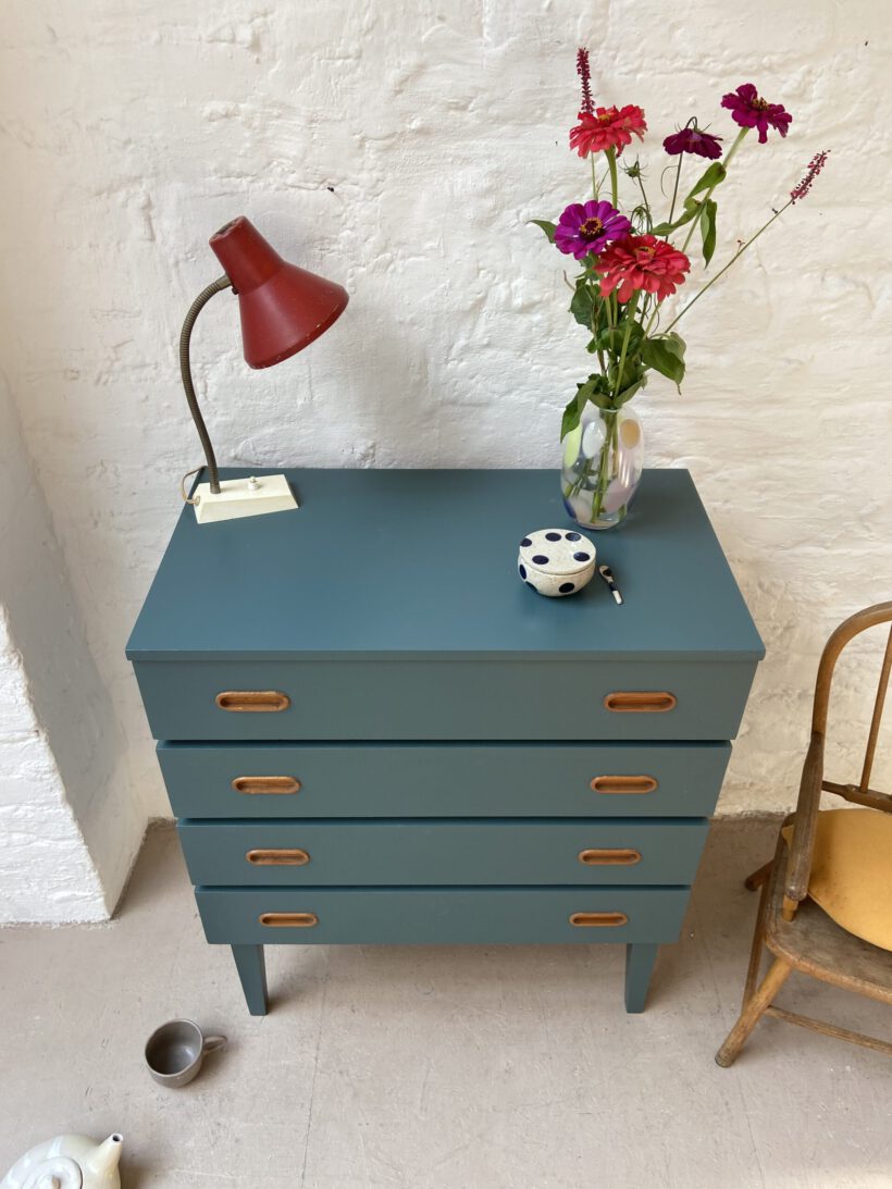 DD99EF13-ABBC-484B-8544-7EAF76DA9BF5