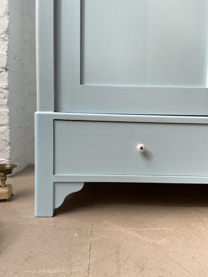 F2FB4687-378A-484F-A20D-76A1353E072C