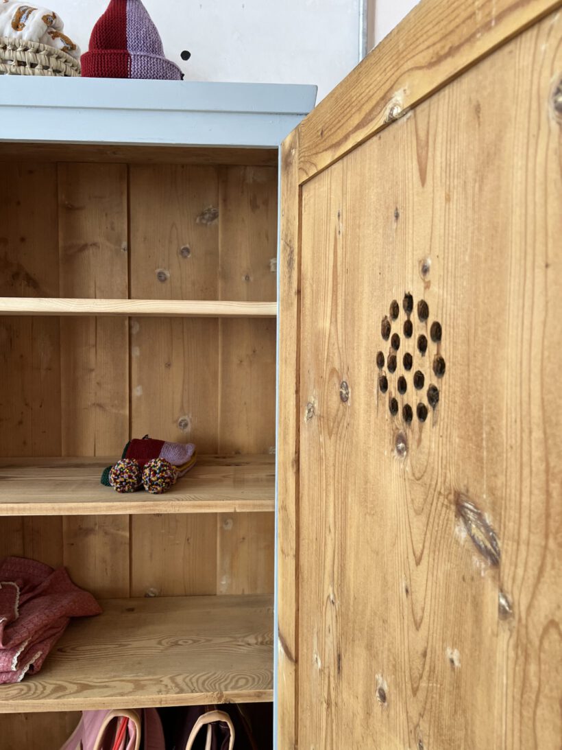 092280E5-A8C1-4423-89B2-BFD5AC9B8FBE