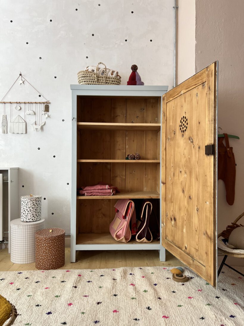 7C8DC0CE-9353-4172-B329-3FD344B1580F