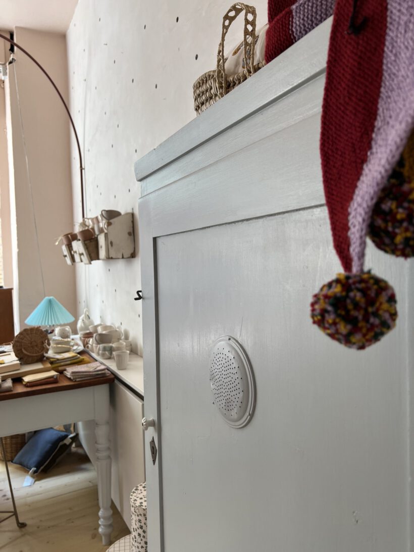 B8C286F6-D28C-4313-A146-71B282C581A4