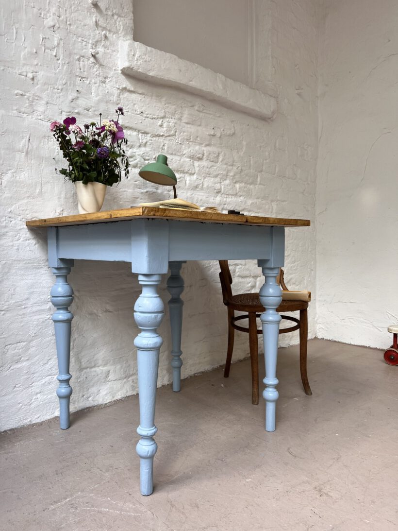 E26B4CC1-B621-418D-975F-F9CECBBEF8A1