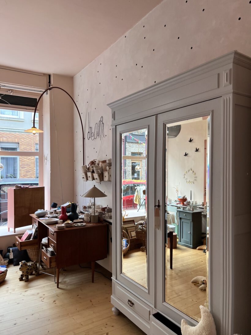 22F5EB93-662D-4127-B098-1D39C87EEF24