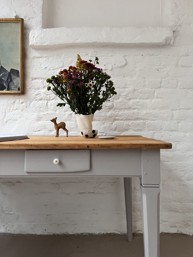 280CECF2-C947-42A6-966D-BCB10CCF3936