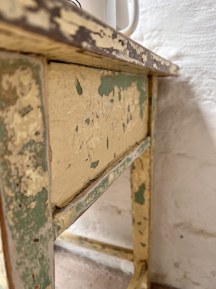 CA8DE627-324F-4BAB-8E01-F40B30469D66