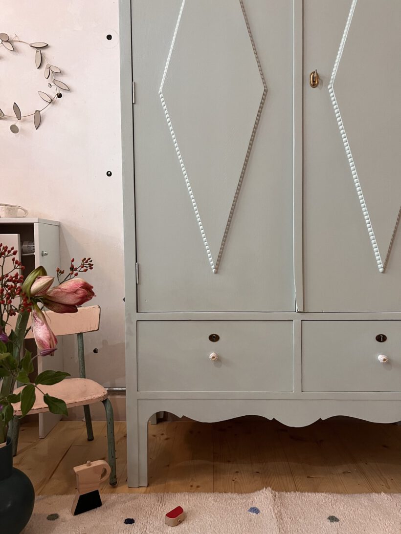 083D634D-8B2C-4EBE-B809-4E8F8BB8FBA2