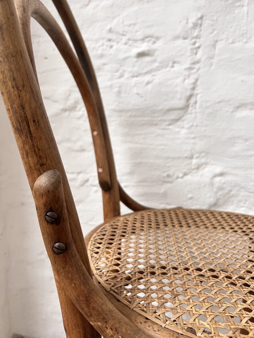 6DA8AC47-7782-49E0-8B1B-3265459438A8