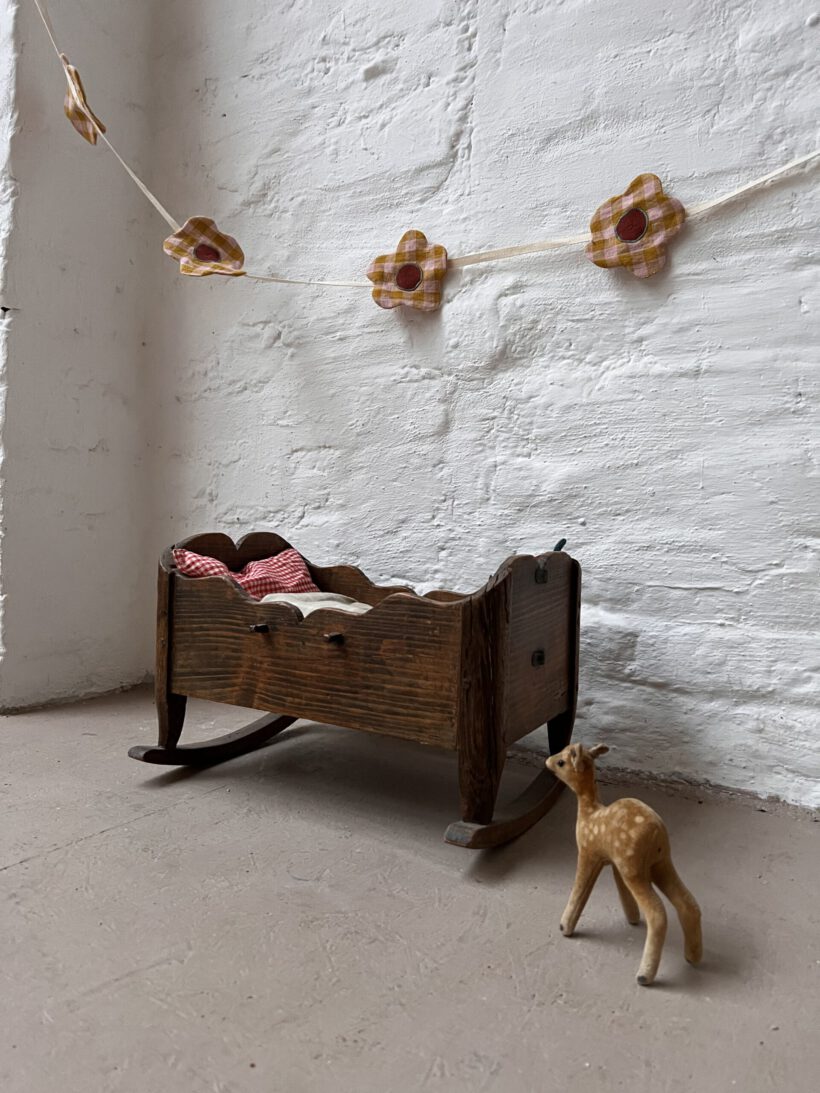 737A0F2F-32B0-43E2-8346-4155716FCA9D