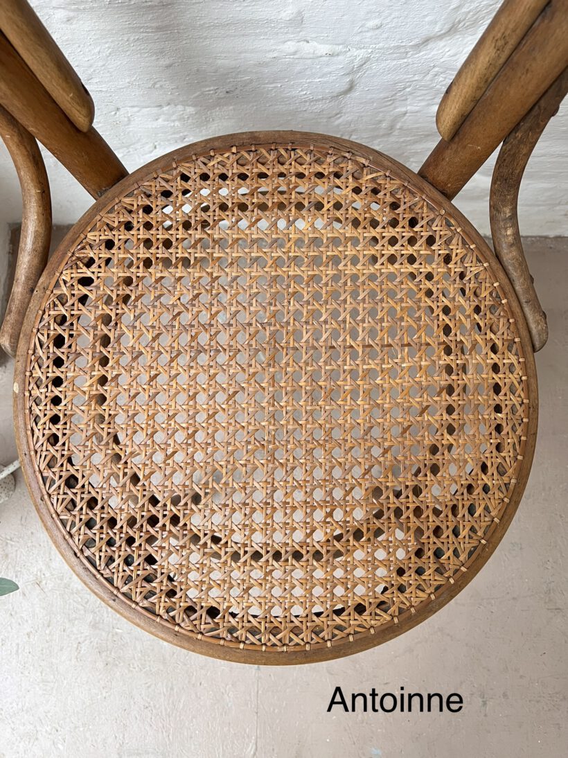 8832DC53-4B5C-48C9-A881-1520A5A1D571