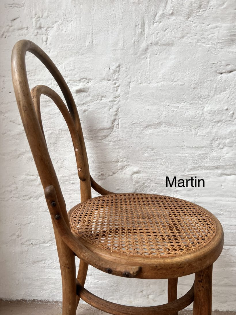 8CAB543F-D7CD-409A-B173-408708DDCCDB