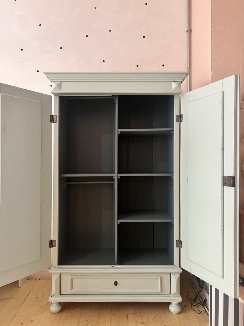 B30A8002-5A7B-4C33-9CBB-516BE7C85742