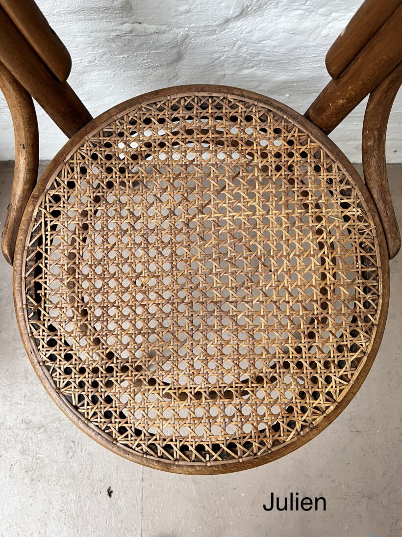 D7FCF25F-5614-4411-BFE3-2C8265B8CD2A