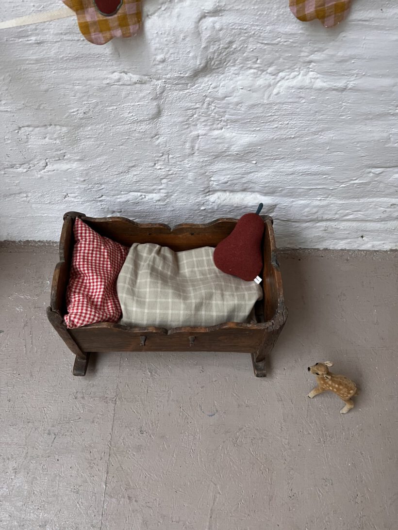 F1285418-1E5D-49B3-B56F-3159B1916ACA