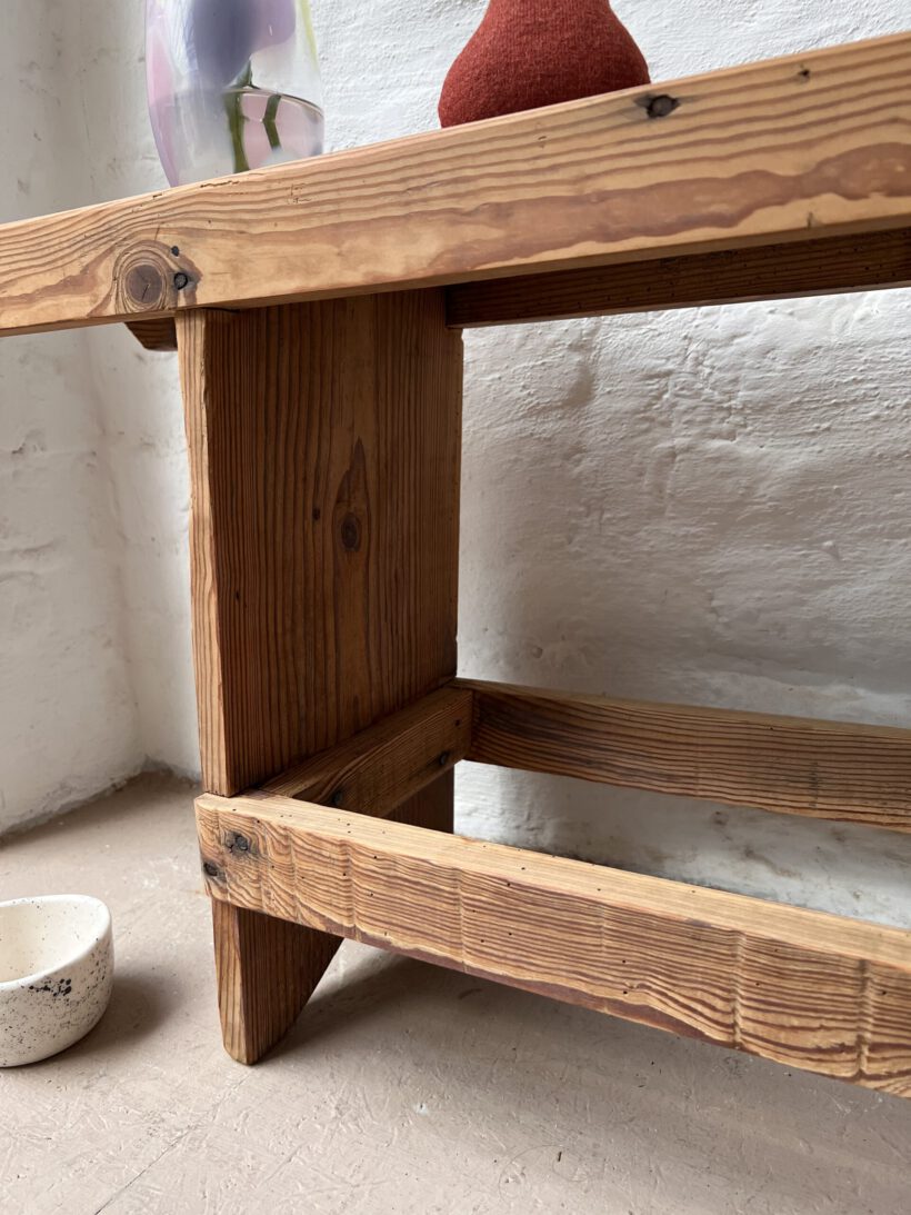 2FBD5844-358A-4E2A-9849-3A573FB4F1DD