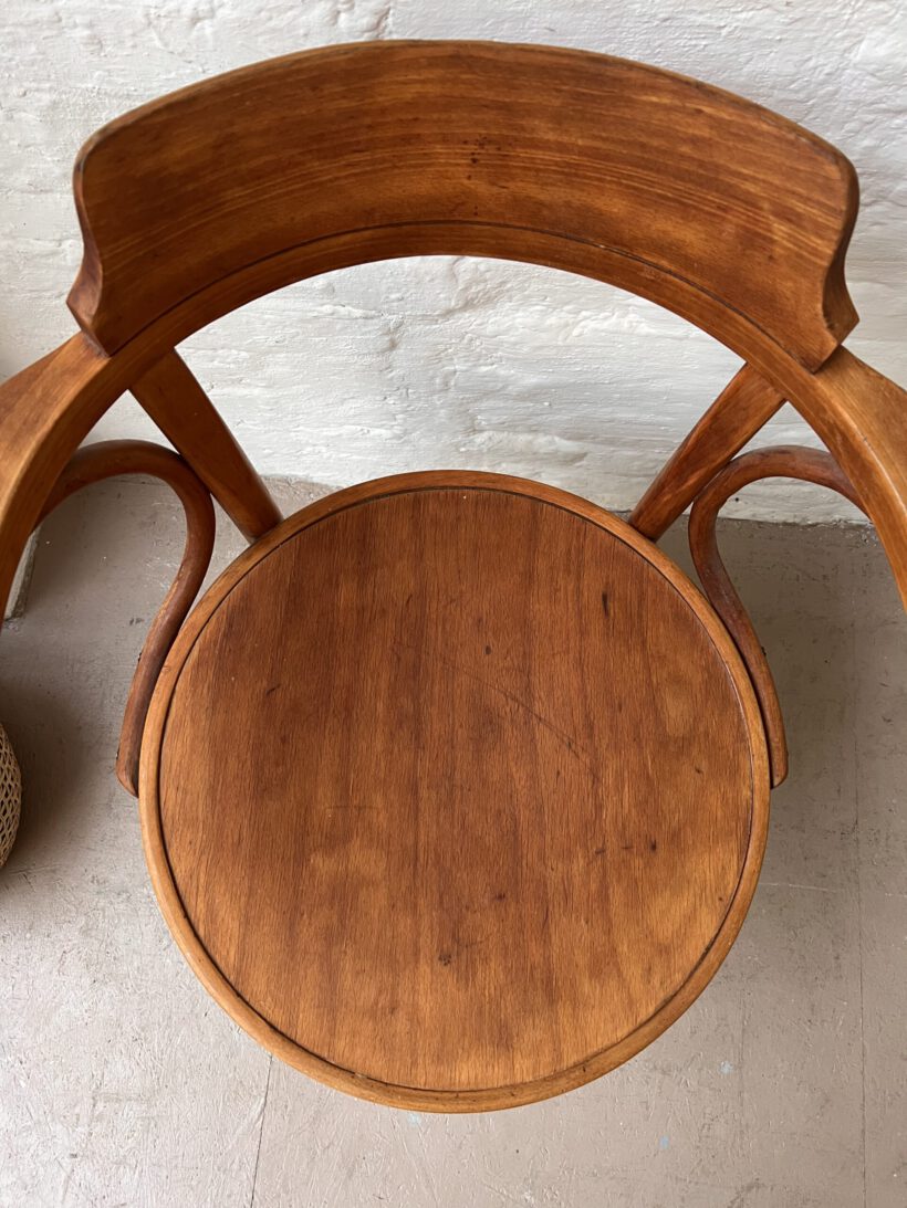 D8C11DCC-B229-4DA5-A33B-7FFD697DDA12