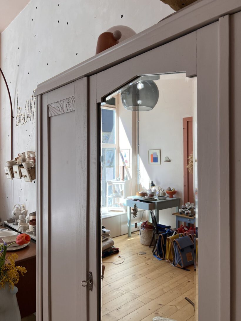 5836E6DE-F57D-401B-B475-AB789E25FE39