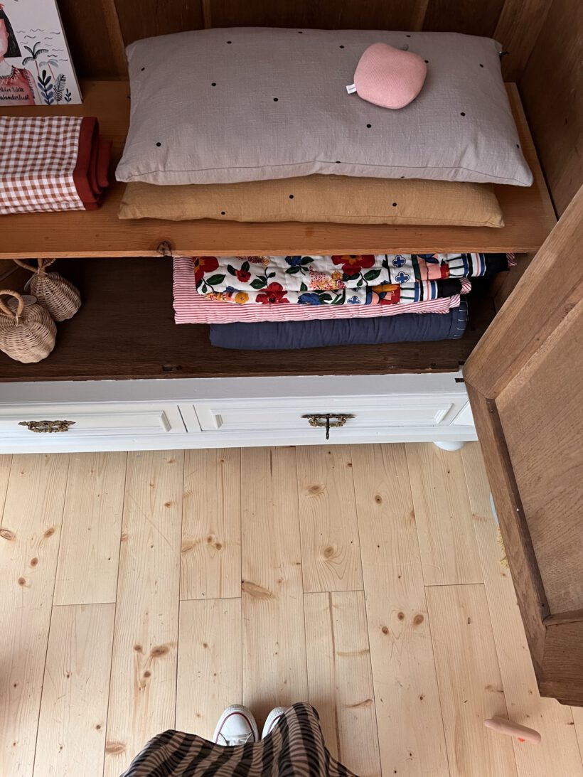 8EB2C68E-1F50-4236-ADC8-336A177B3BDF