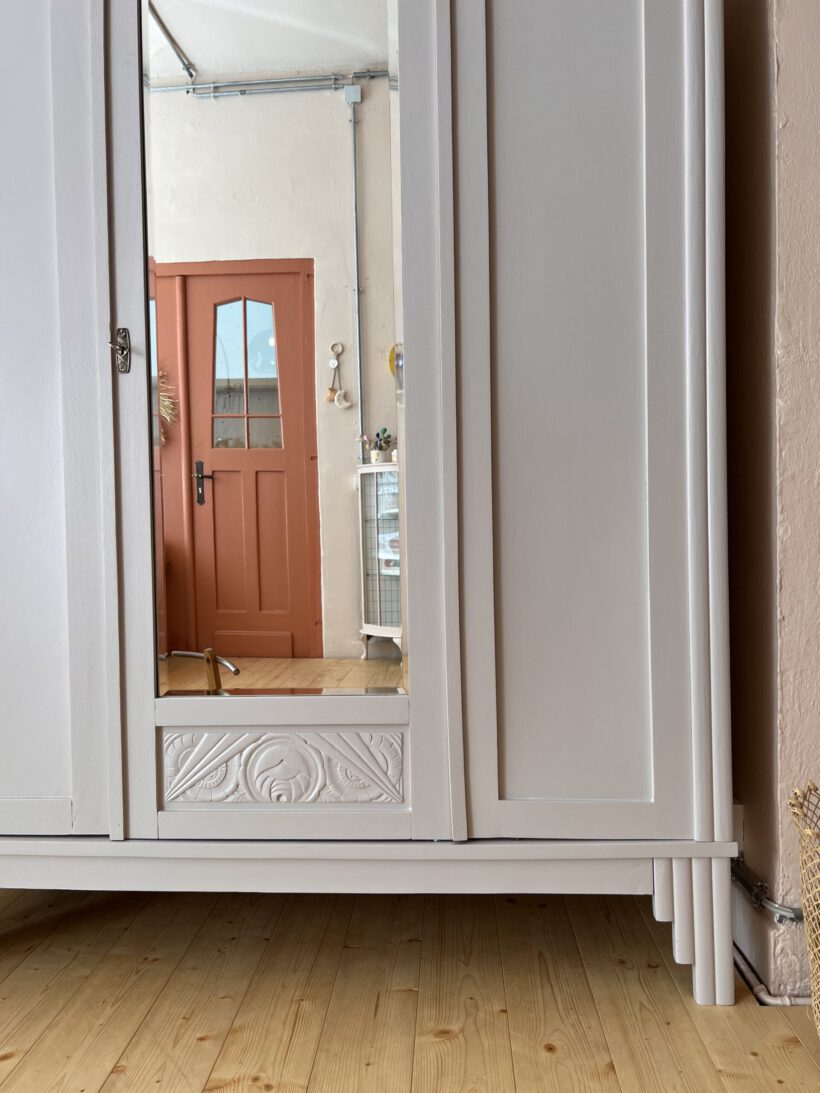 F08DF684-49B5-4251-A9C5-DFEFAA01E605