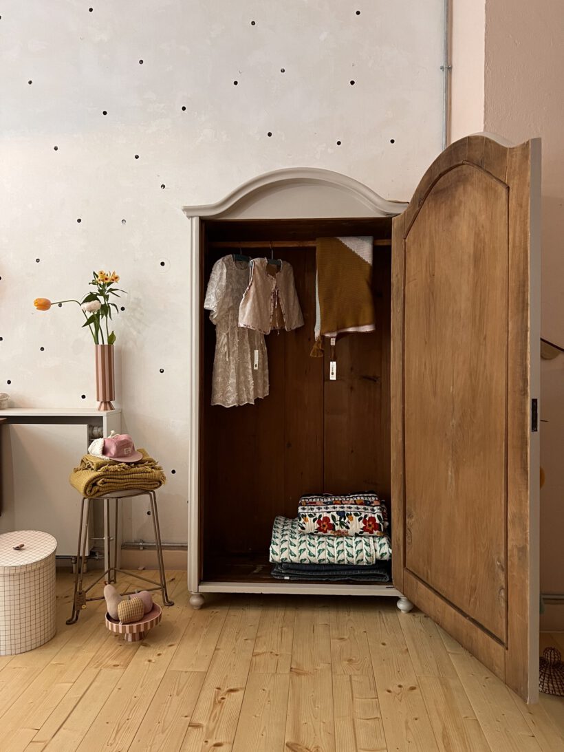 73FB8BD2-FA18-4D93-A5B9-9E22952117C4