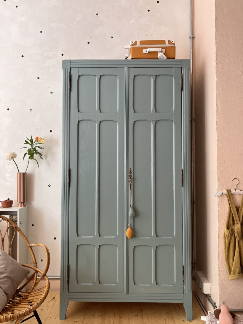 D0758A51-8909-49CC-BAB0-7873FEDAA999