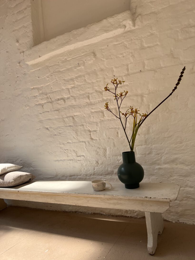 04B70749-B78D-4429-ABE6-30340A731C83