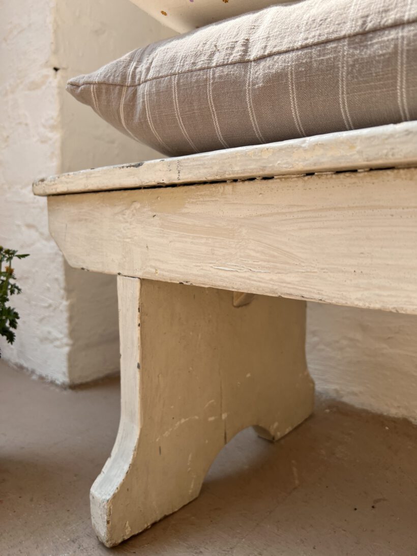 E4B9D4E6-649C-42BC-B5E1-313B6CB499C4