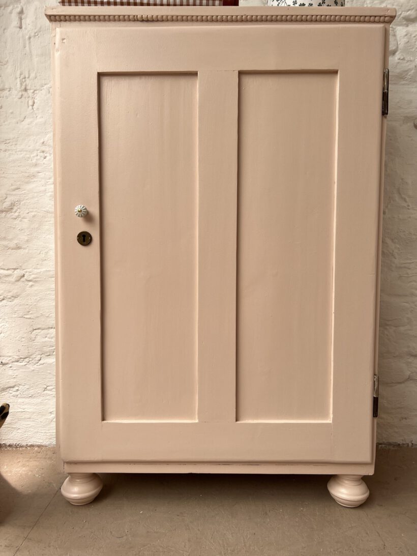 6D0B076A-85F6-4B4F-B9C0-DC2544A40887