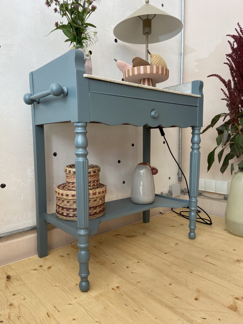 5B22E1F7-5073-455B-A1A3-FBFEE44A2C3D