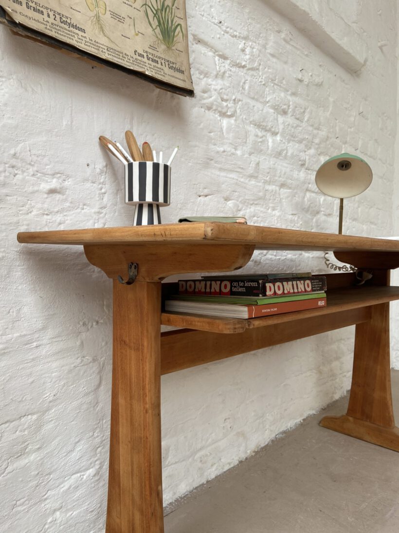 DC94E149-DA82-4F9A-AFC8-10B99A6E7F88