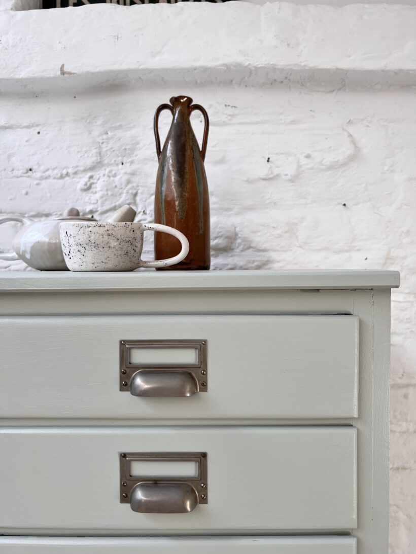 0C5F98F4-0497-4238-8DF9-ADA1E211E03B