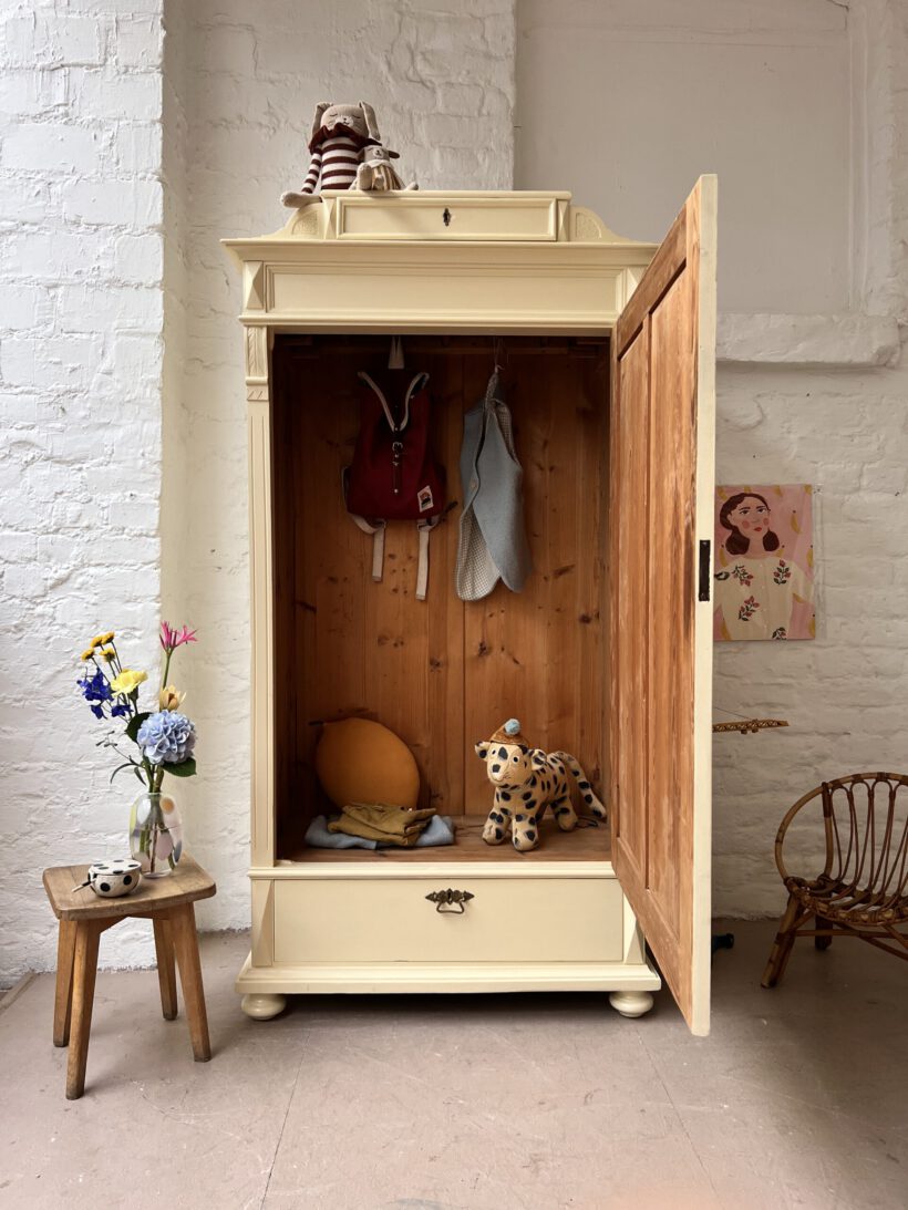 372025DE-69E0-45F7-97B9-D59DFBF8B6F1