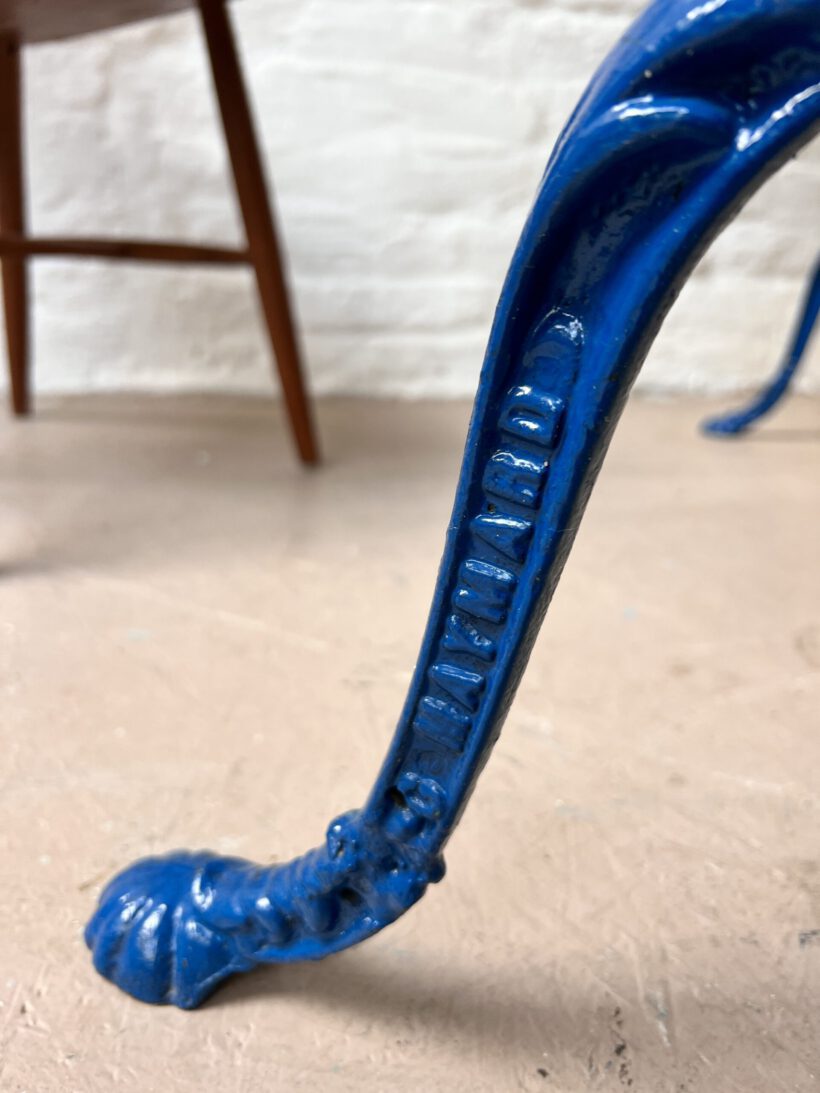 4652B55B-5976-4FD5-93C1-C339FEDE637D