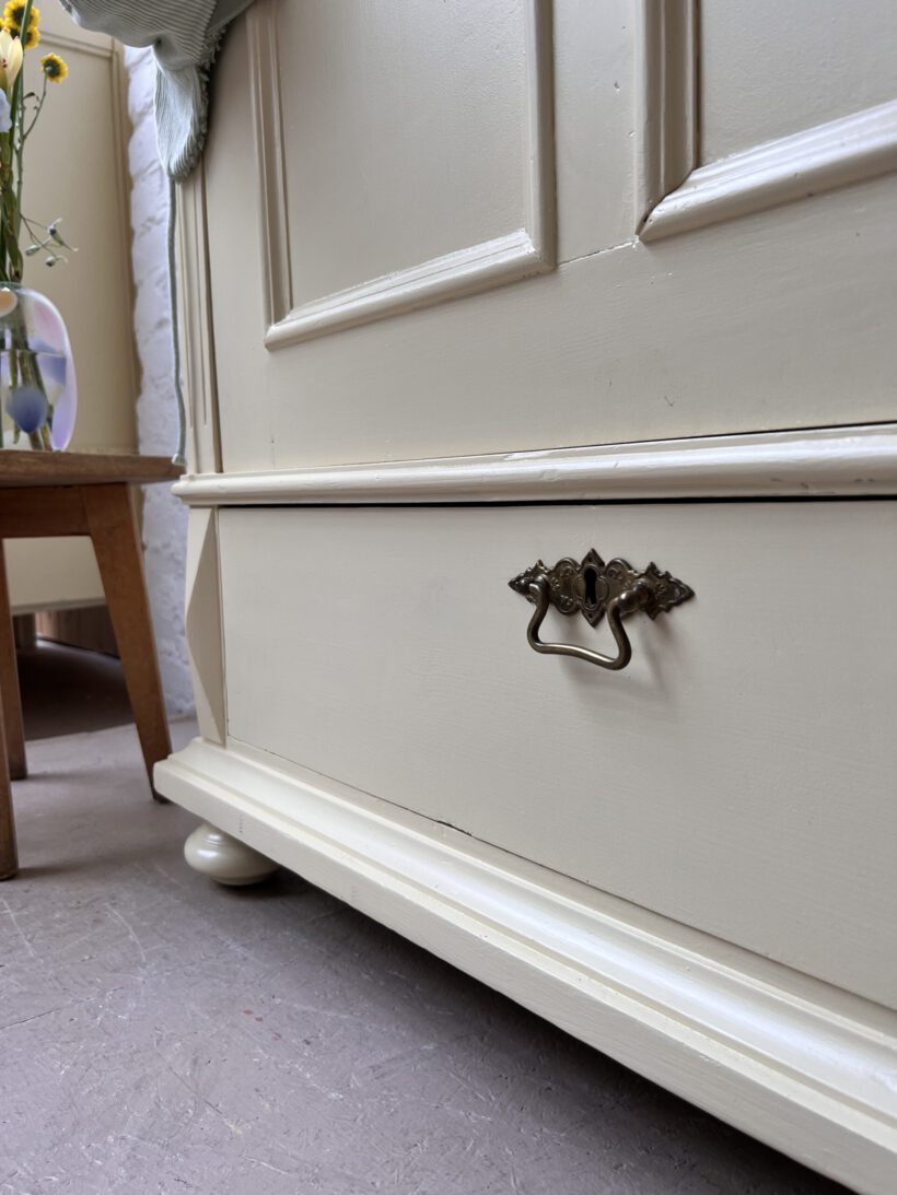 4A37E0CF-43E2-4458-A3BF-500FEF12B793