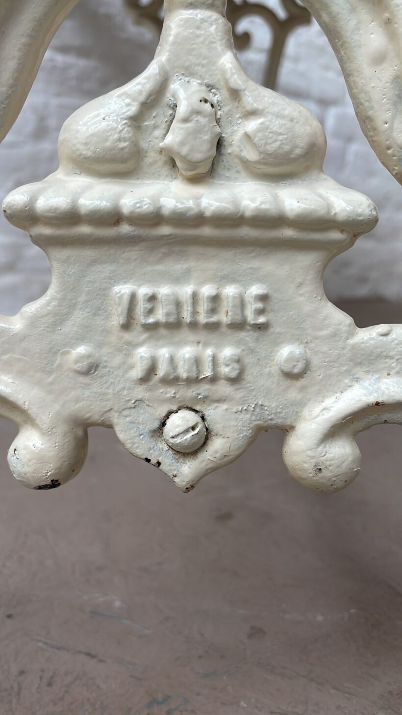 882950B4-9436-4F99-93E8-E263E80DA17F