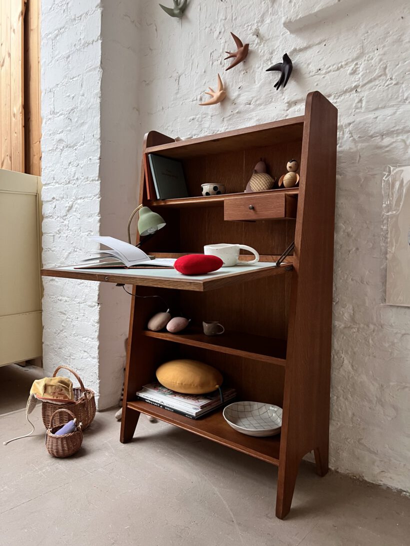 8A2501C1-5E3E-4E16-A568-B29CA2CD253E