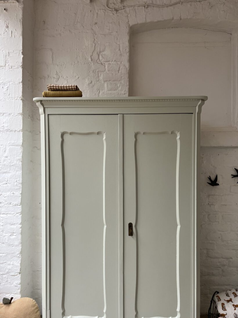 18649D7E-D7EA-4643-BAA9-480EB6B3E714