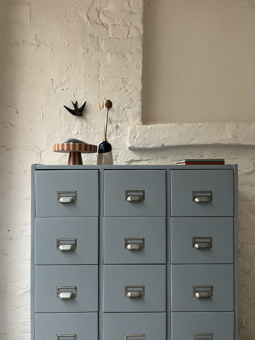 8D67D68B-6893-4E04-9F32-C915494A63EB