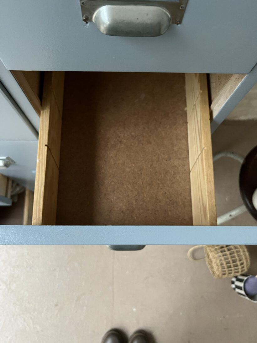 E5AA0228-8F5F-4785-8D29-6C29D7A4DA06