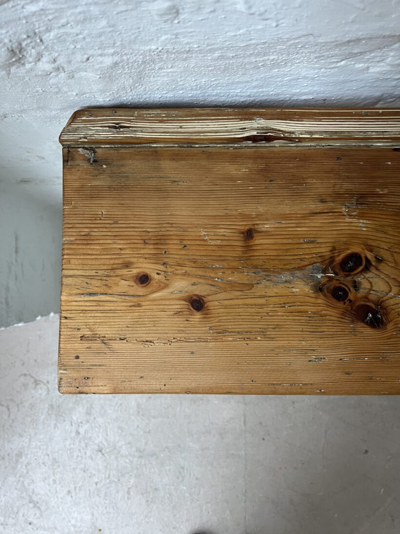 1B0C089F-E858-498A-BA4D-149A60C94EE9