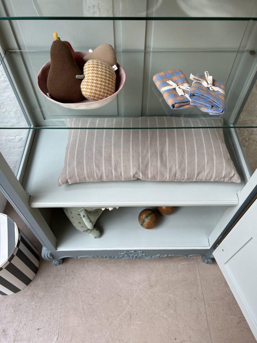 2BE7045C-1F01-4DC5-AB06-484BA4E86FD8